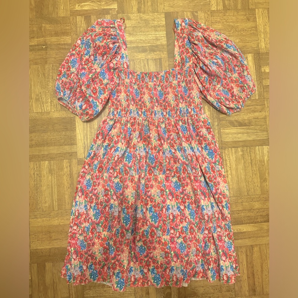 Zara floral print size S puff sleeve mini dress.
